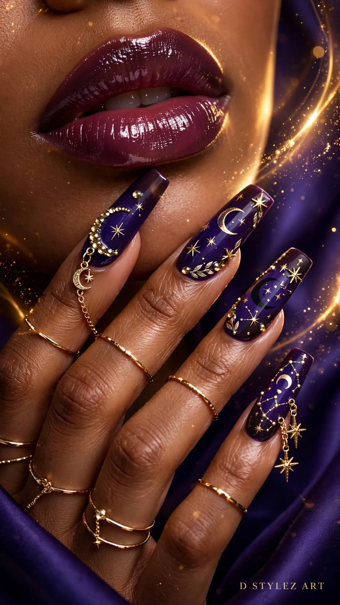 Lips and nails wallpaper — royal purple